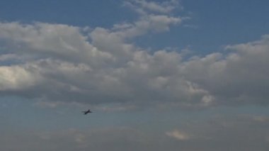 Kalkış uçak, uçak mavi gökyüzünde, Aeroflot Rus uçaklar, Rusya, Moskova, Sheremetyevo Uluslararası Havaalanı