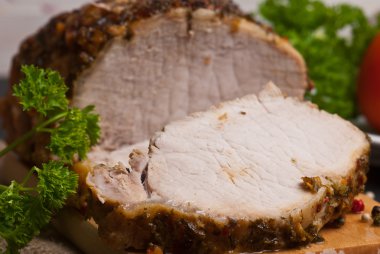 kavrulmuş domuz eti