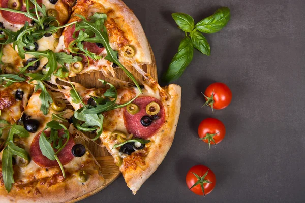 Pizza — Stockfoto