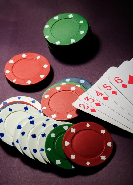 Carte da poker e chips — Foto Stock