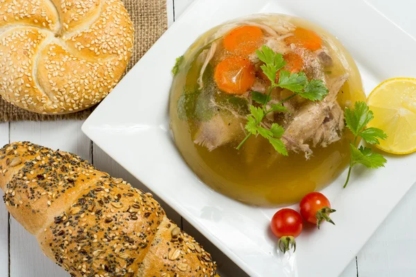 Domuz etli jöle içinde