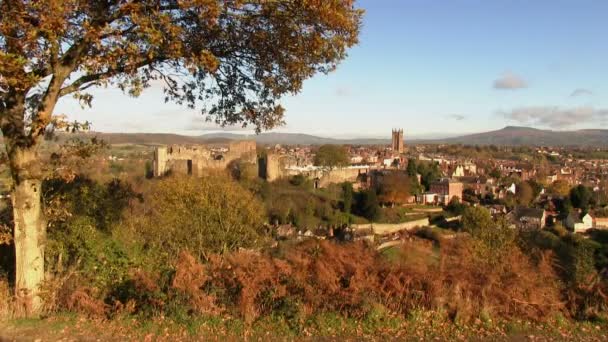 Marknaden staden Ludlow, Shropshire, England — Stockvideo