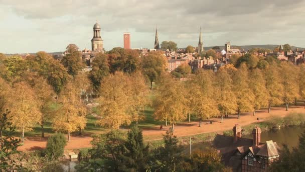 Shrewsbury city skyline im Herbst, shropshire, england, uk. — Stockvideo