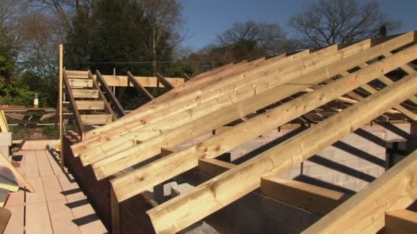 The roof of a building under construction — Stock Footage The roof of a building under construction Royalty Free Stock Footage