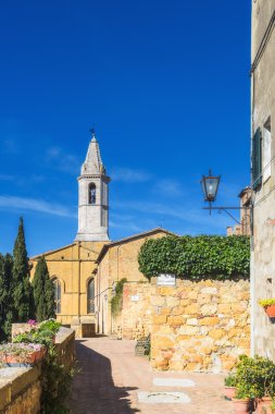 Duvarlar boyunca Rönesans şehrin germe ile ilgilenen geçiş