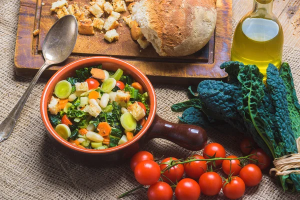 Ribollita, Tuscan soup classic, old-fashioned meal peasants. — Stock Image Ribollita, Tuscan soup classic, old-fashioned meal peasants. Stock Picture