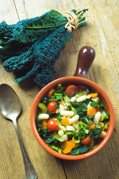 Ribollita, Sopa Toscana clássica, camponeses refeição antiquada . — Fotografia de Stock