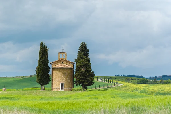 Primavera in Toscana, cappella abbandonata Vitaleta . — Foto Stock
