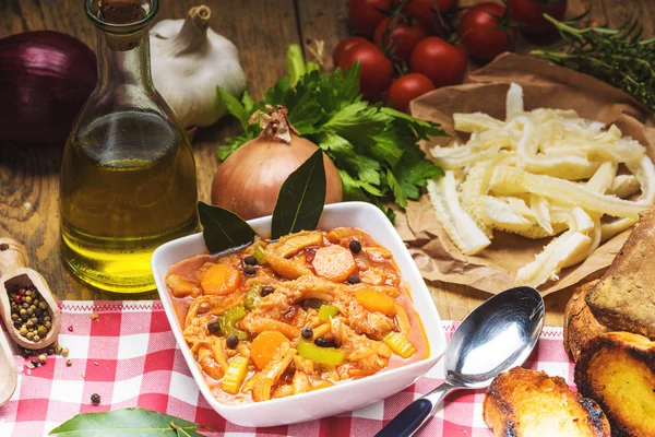 Tripe Florentine, typical Italian, Polish, French food. On a rus — Stock Image Tripe Florentine, typical Italian, Polish, French food. On a rus Stock Picture