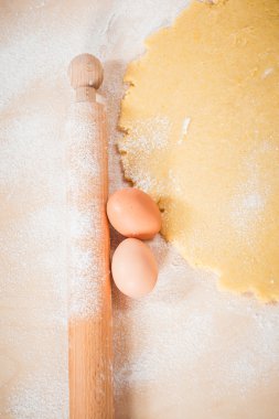 hamur için Noel kek malzemeler ile.