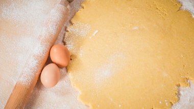 hamur için Noel kek malzemeler ile.