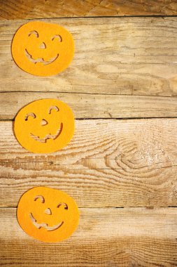 Cadılar Bayramı zemin ahşap bir masa üzerine