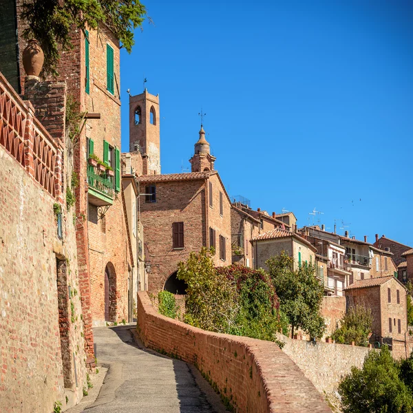 Mura di Monte San Savino è un piccolo comune della Toscana , — Foto Stock