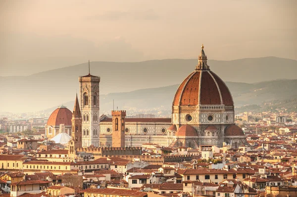 Pintoresca vista de Florencia desde la Plaza Michelangelo, Italia —  Fotos de Stock