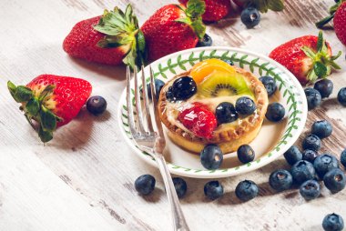 Lezzetli Kurabiye shortcrust pasta taze meyve, strawb ile yapılmış.
