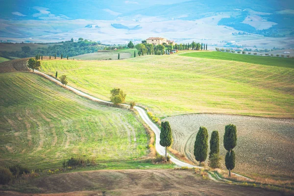 Toscana Paisagem veaw no campo — Fotografia de Stock