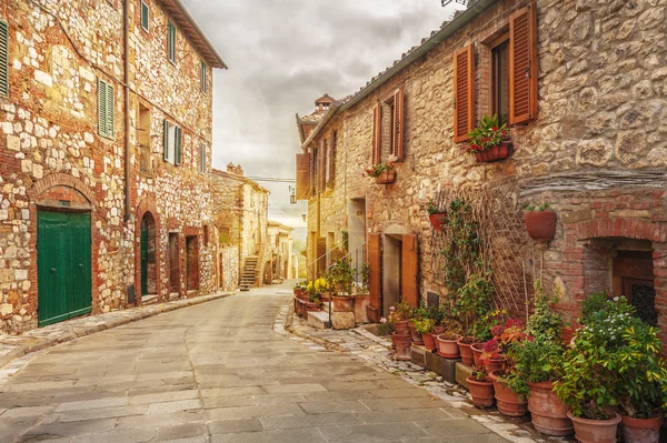 Old Tuscany Town in spring time — Stock Photo, Image