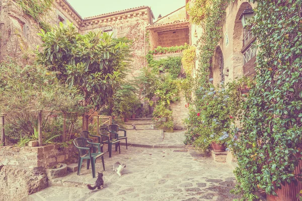 Tuscan köyün küçük sokak — Stok fotoğraf