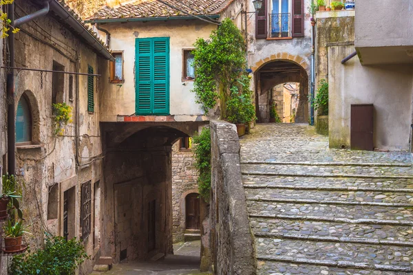 Esquinas de las ciudades medievales toscanas en Italia — Foto de Stock