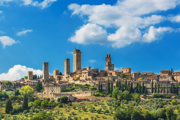 Toskánsko město San Gimignano v Itálii blízko Siena. — Stock fotografie