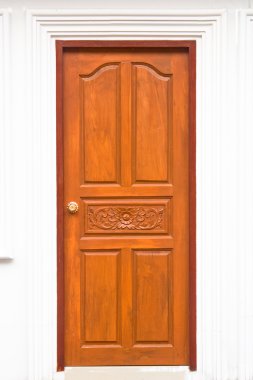 ahşap kapı ve sanat tarzı