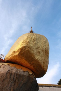 Kyaikhtiyo altın pagoda