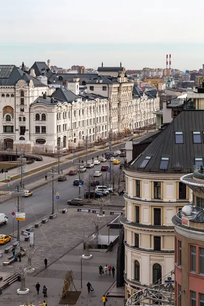 Lubyanka 'daki merkez çocuk dükkanından Moskova' nın tarihi merkezine. En tepeden özel şehir manzarası.