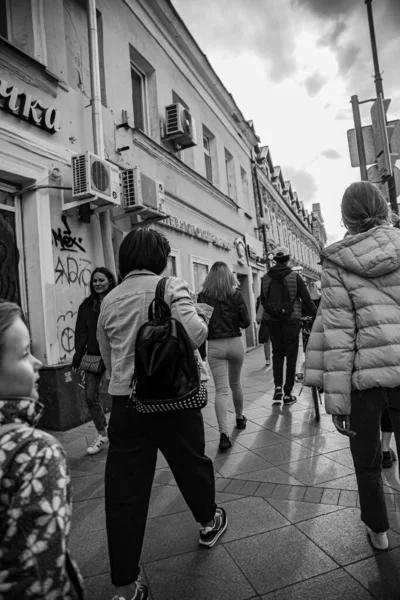 Pokrovka Street Moscow 2021 People Walk Street — Stock Photo, Image