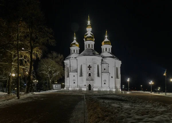 Церковь Красивым Освещением Ночью Чернигов — стоковое фото