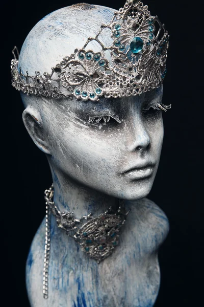 silver snow queen crown and collar