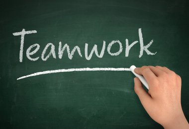 ekip çalışması kara tahta yazma konsept illüstrasyon