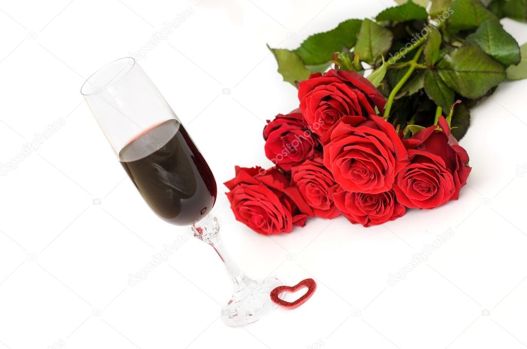bouquet of red roses with wine
