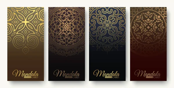 Luksusowa Mandala Dekoracyjna Karta Kolorze Złotym — Wektor stockowy