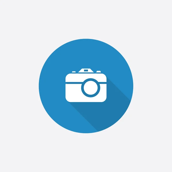 Φωτογραφική μηχανή φωτογραφιών επίπεδη μπλε εικονίδιο απλό με πολύ σκιά των δύο — Διανυσματικό Αρχείο