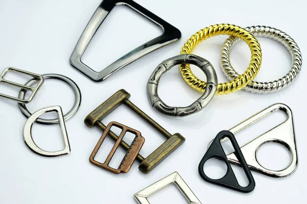 Gegoten Metalen Frames Gespen Ringen Halve Ringen Voor Riemen Het — Stockfoto