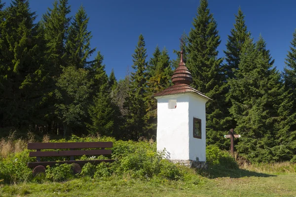 Poland, Gorce Mountains, Wayside Shrine — Stock Photo, Image