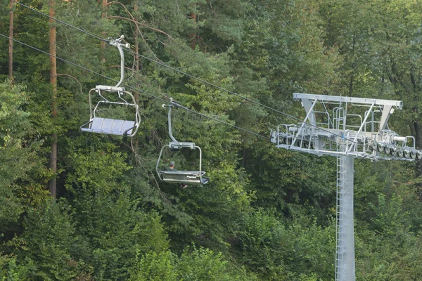 Pologne, Montagnes Pieniny, Télésiège en été — Photo