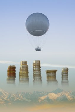 Gaz balon ve sikkeler gökyüzüne karşı bahis