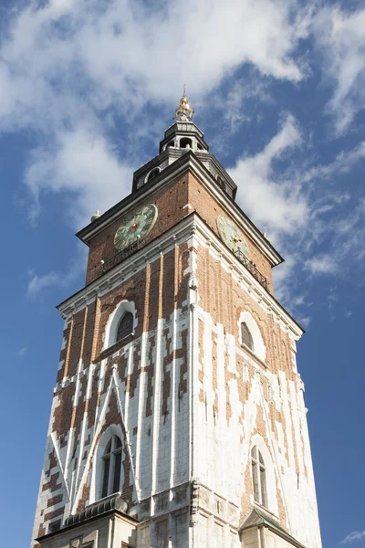 Polonia, Cracovia, Mercato principale, Municipio Torre, illuminato dal sole — Foto Stock