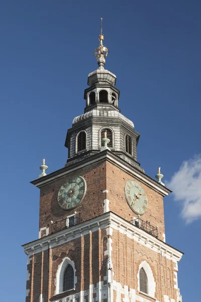 Polonia, Cracovia, Mercado principal, Torre del Ayuntamiento, Soleado —  Fotos de Stock