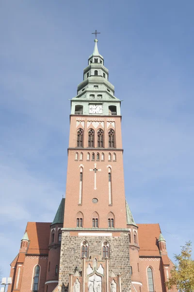 Polónia, Alta Silésia, Gliwice, Novo Santo Bartolomeu Igreja Tow — Fotografia de Stock