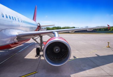 bir uçağın türbin