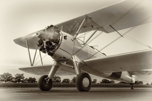 Historisch Vliegtuig Een Startbaan Klaar Voor Vertrek — Stockfoto