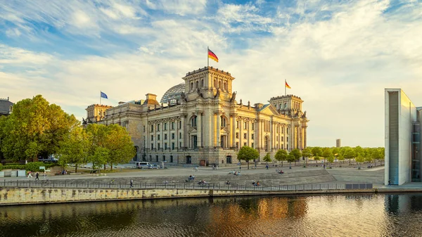 Reichstag Building Berlin While Sunset — Stock Fotó