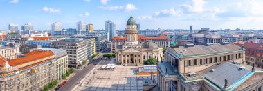 Jandarma işareti, Berlin 'de panoramik manzara