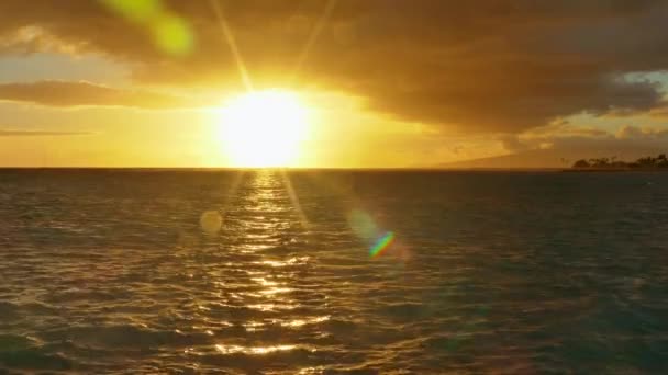 Prachtig zeegezicht, zonsondergang landschap aan de Horizon — Stockvideo