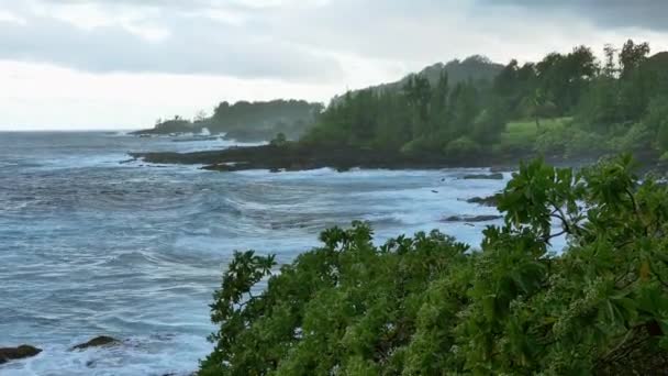 Krásná mořská voda, úžasné přímořská krajina — Stock video