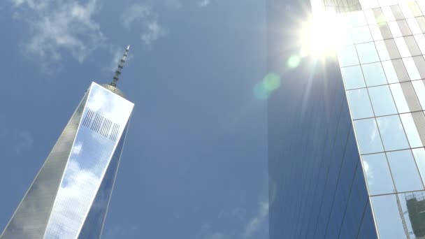 Sinar matahari di One World Trade Center, Sky Reflection — Stok Video