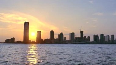 Günbatımı, New Jersey, yelkenli on River Hudson