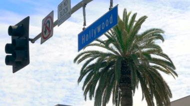 Hollywood yol işareti